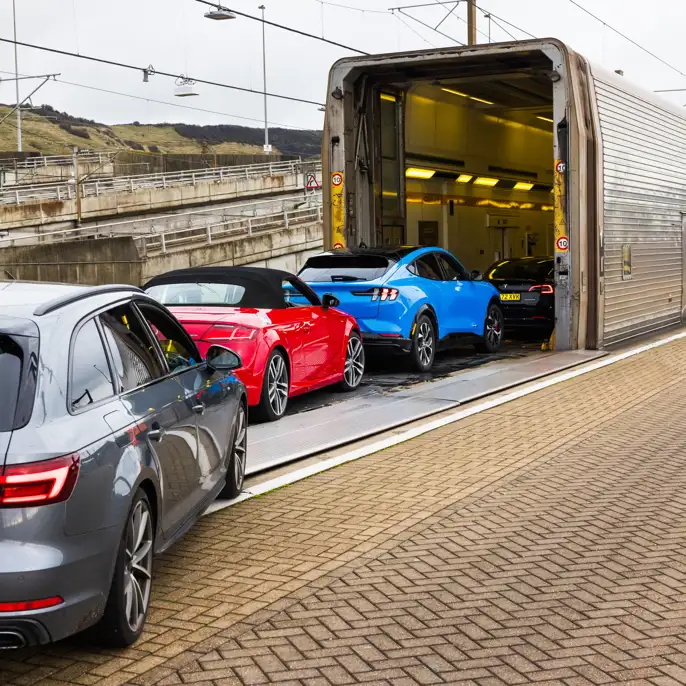 Difference Between Eurostar And Le Shuttle Difference Between Eurostar And Le Shuttle